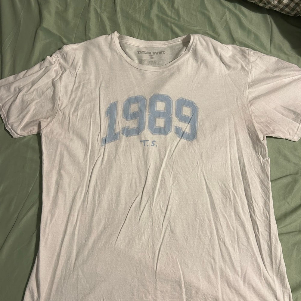 Taylor Swift White and Blue 1989 T-Shirt